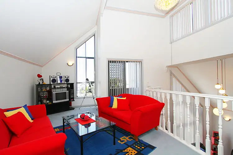 Sixth view of Homely house listing, 10 Peradon Way, Hillside VIC 3037