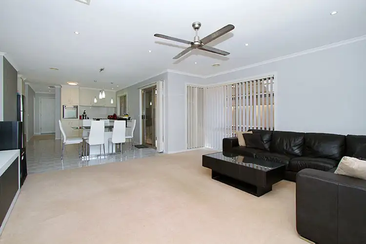 Fifth view of Homely house listing, 10 Ozzimo Drive, Hillside VIC 3037