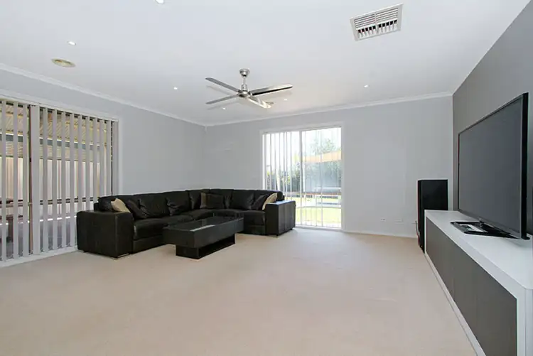 Sixth view of Homely house listing, 10 Ozzimo Drive, Hillside VIC 3037