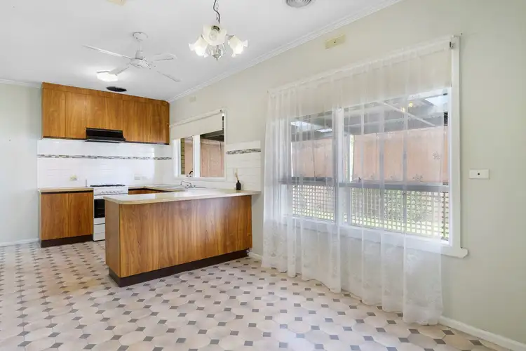 Fifth view of Homely house listing, 11a Cambridge Crescent, White Hills VIC 3550
