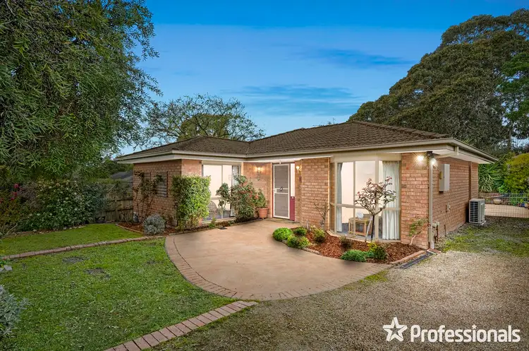 10 Idinia Street, Kilsyth VIC 3137