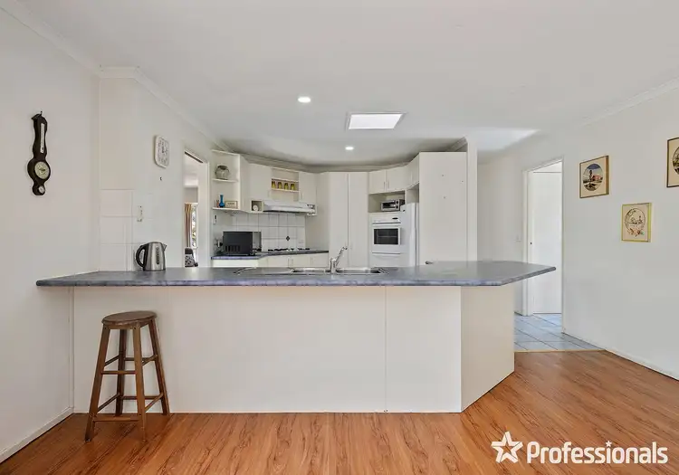 Fourth view of Homely house listing, 10 Idinia Street, Kilsyth VIC 3137