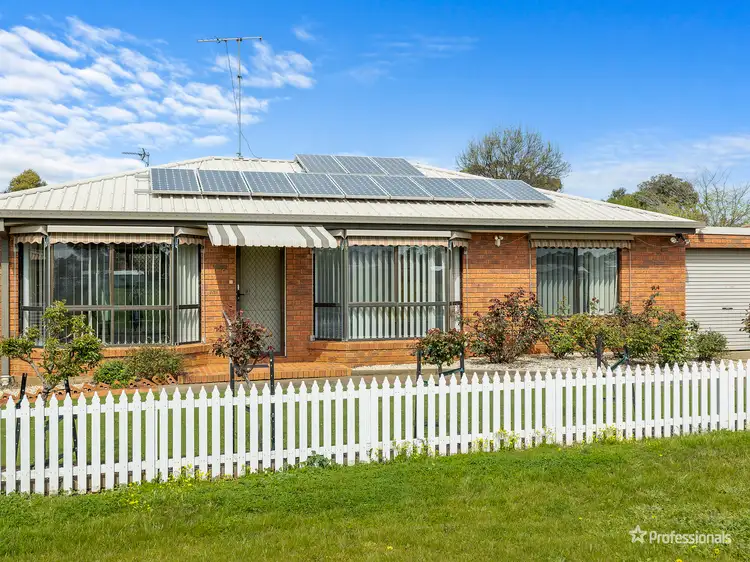 Main view of Homely unit listing, 1/26 Hope Street, Maryborough VIC 3465