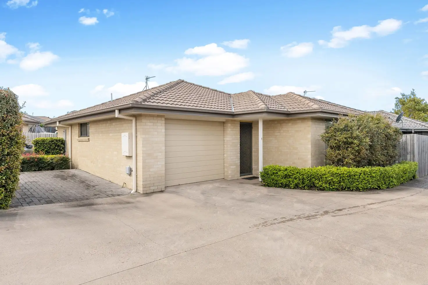 Main view of Homely villa listing, 1/73 McKeachie Drive, Aberglasslyn NSW 2320