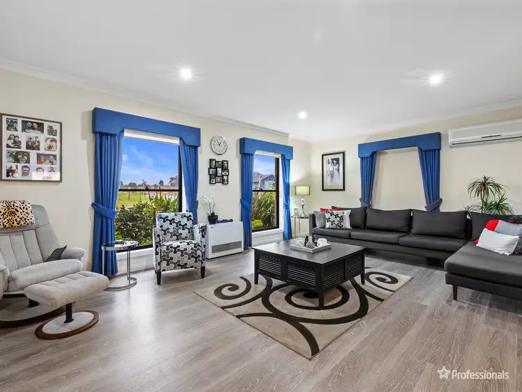 Second view of Homely house listing, 2 Backway Court, Maryborough VIC 3465