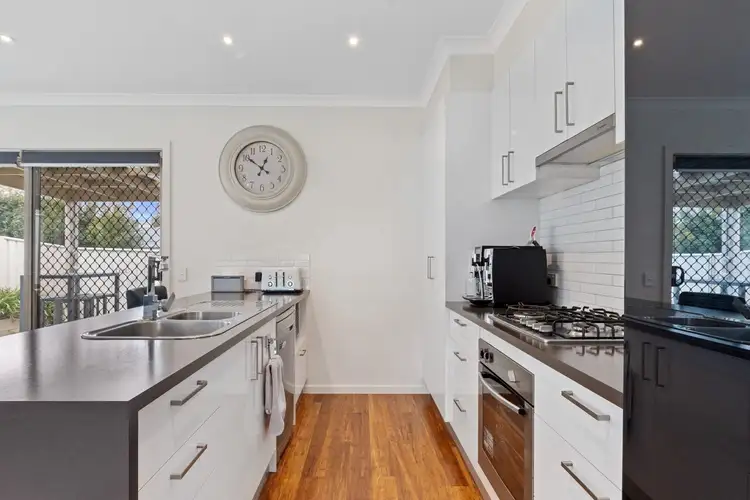Third view of Homely house listing, 2/213 Aspinall Street, Kangaroo Flat VIC 3555