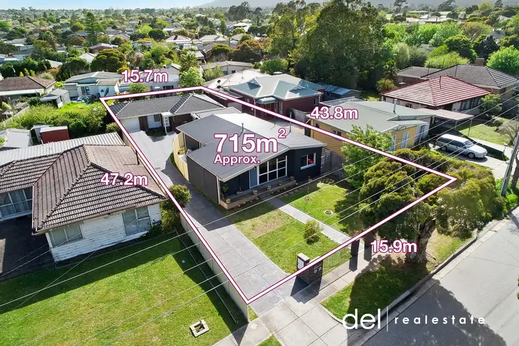 1 & 2/7 Koonalda Grove, Dandenong North VIC 3175