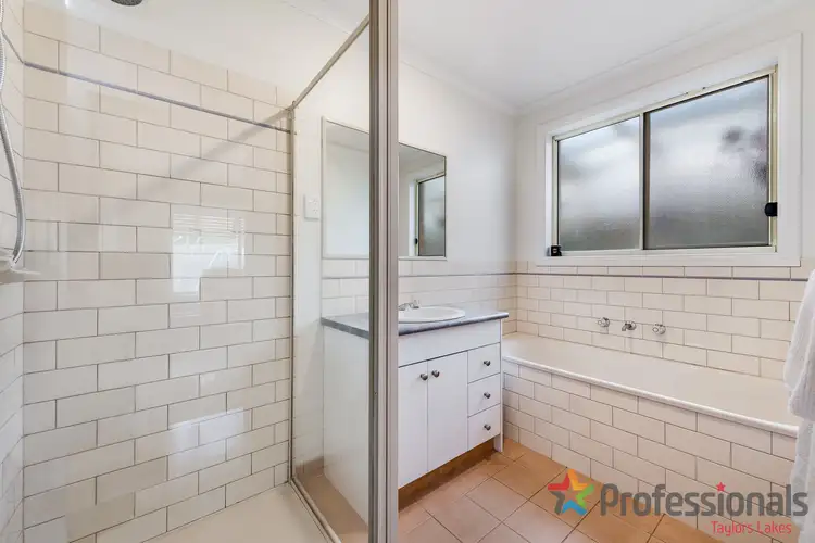 Sixth view of Homely house listing, 14 Oriana Way, Sydenham VIC 3037