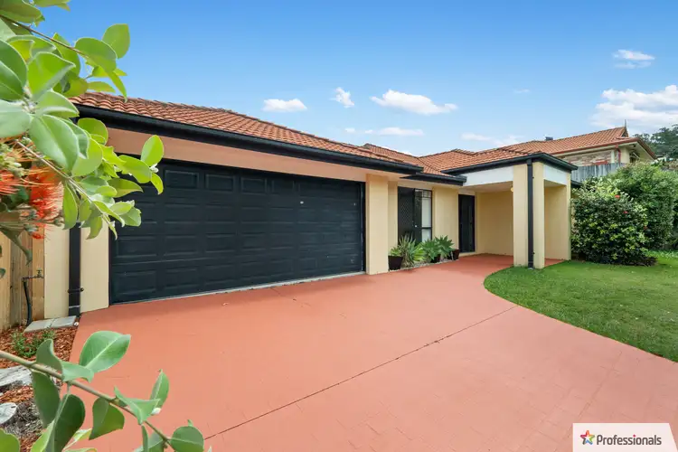 8 Quandong Crescent