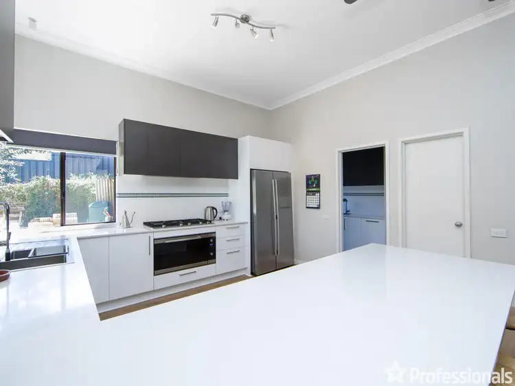 78 Orange Valley Road, Kalamunda WA 6076