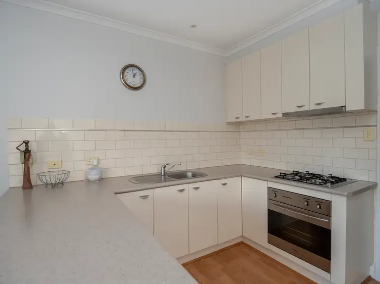 Sixth view of Homely house listing, 2/5 Ware Court, Shepparton VIC 3630