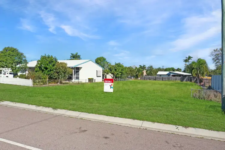 9 Poole Street, Bowen QLD 4805