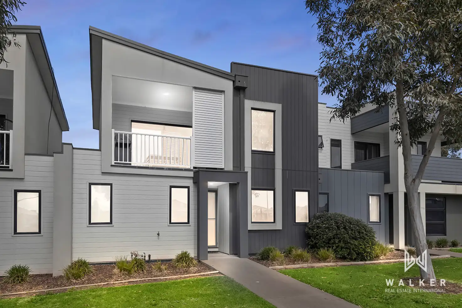 Main view of Homely townhouse listing, 15 Nugget Way, Cranbourne East VIC 3977