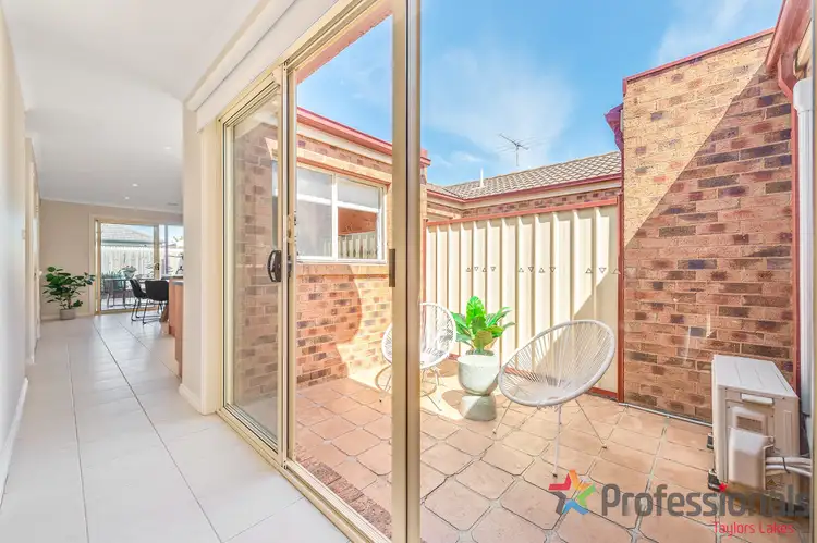 Fourth view of Homely unit listing, 1/25 Jade Way, Hillside VIC 3037