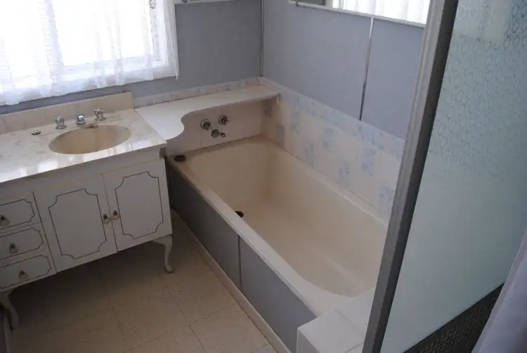 Seventh view of Homely house listing, 71 Majorca Road, Maryborough VIC 3465