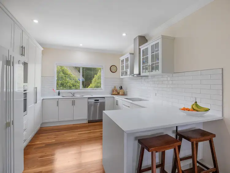 Second view of Homely house listing, 3 Aroona Drive, Buxton VIC 3711