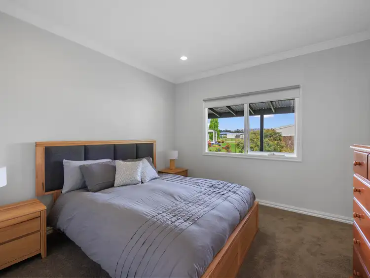 Fifth view of Homely house listing, 3 Aroona Drive, Buxton VIC 3711