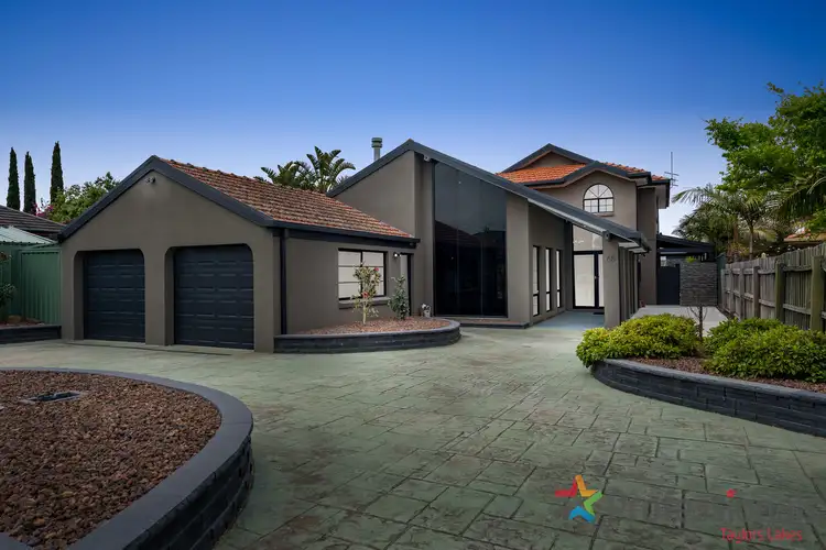 68 Truro Crescent, Taylors Lakes VIC 3038