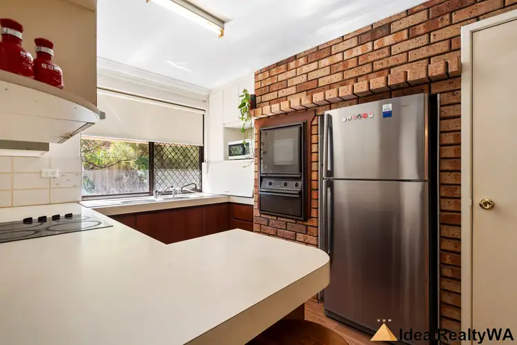Fourth view of Homely house listing, 2/7 Sitka Place, Cannington WA 6107
