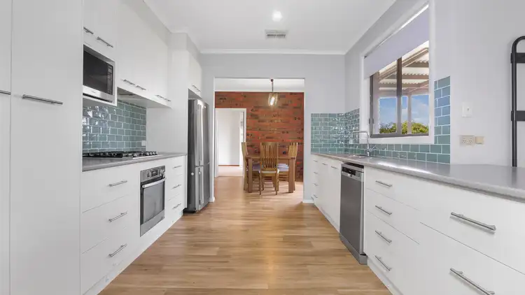 Fifth view of Homely house listing, 5 Nolan Court, Shepparton VIC 3630