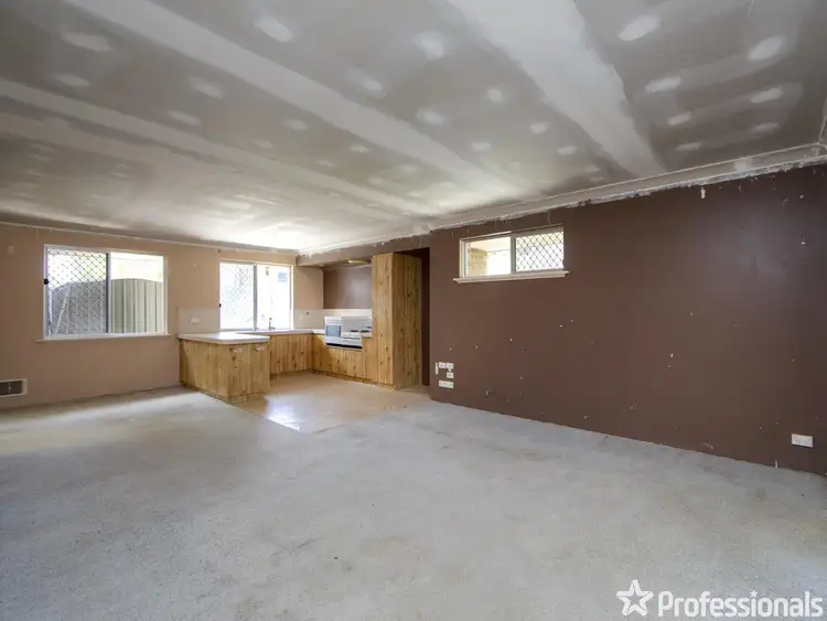 Fifth view of Homely house listing, 4 Dollis Way, Kingsley WA 6026