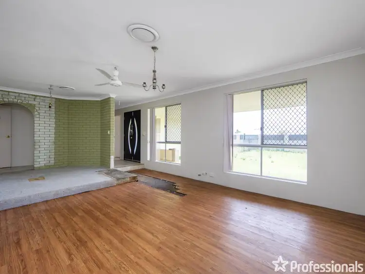 Seventh view of Homely house listing, 4 Dollis Way, Kingsley WA 6026