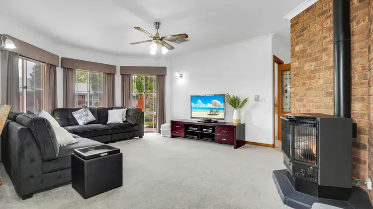 Seventh view of Homely house listing, 35 Silvan Crescent, Kialla VIC 3631