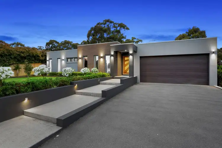 64 Pioneer Drive, Maiden Gully VIC 3551