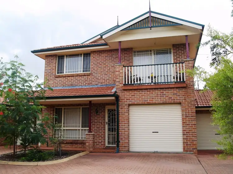 2/10-12 Doomben Close, Casula NSW 2170