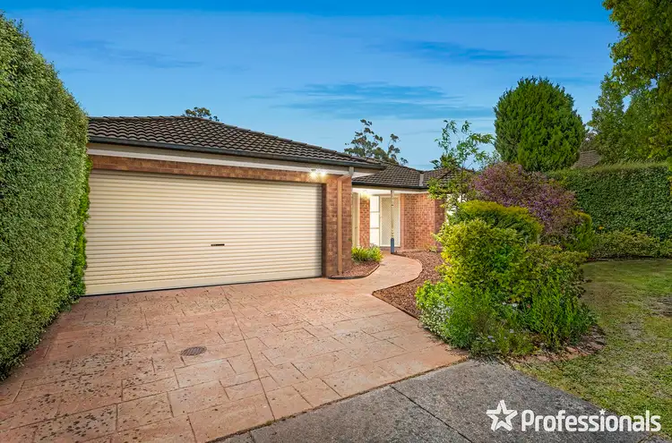 8 Whernside Court, Mooroolbark VIC 3138