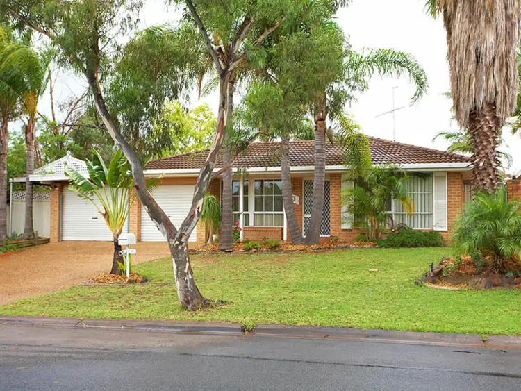 10 Trainer Avenue, Casula NSW 2170