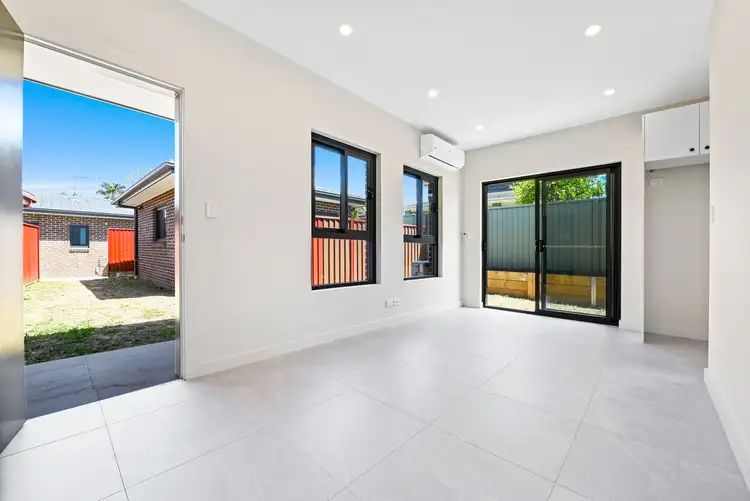Fifth view of Homely flat listing, 2/37 Astley Avenue, Padstow NSW 2211