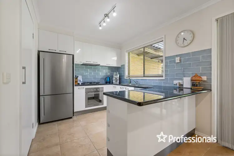 Sixth view of Homely house listing, 10 Butterworth Place, Wodonga VIC 3690