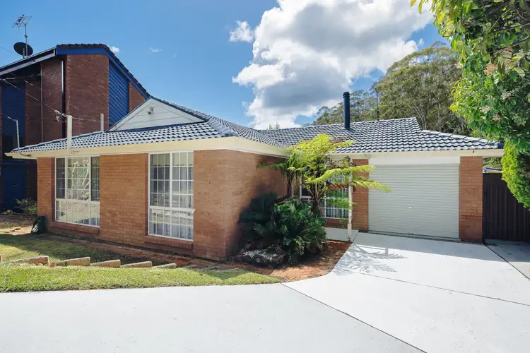 33 Orinda Avenue, North Gosford NSW 2250