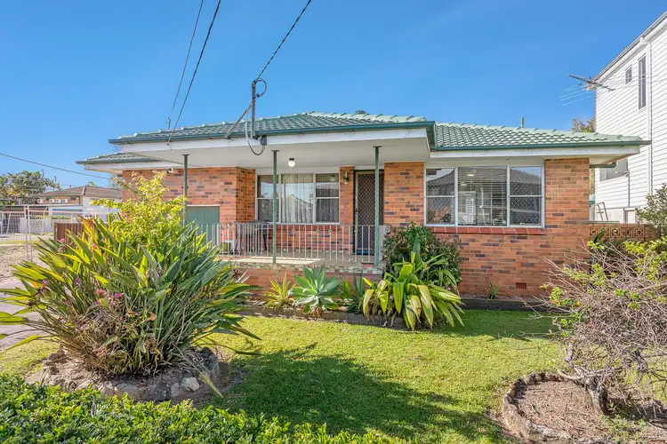 20 Fourteenth Avenue, Brighton QLD 4017
