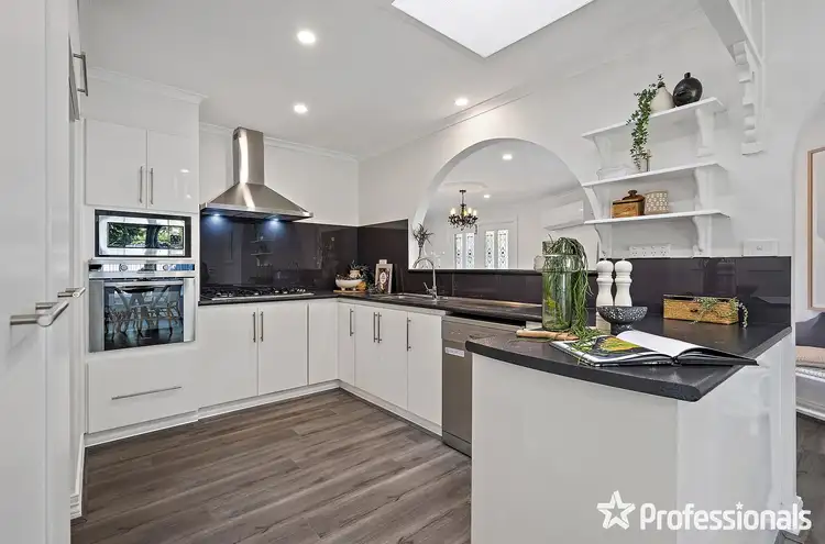 Fifth view of Homely house listing, 17 Lockhart Court, Kilsyth VIC 3137