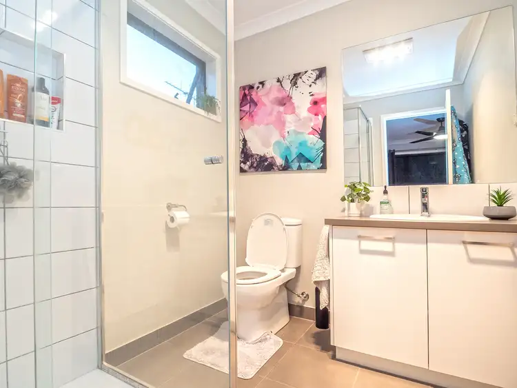 Seventh view of Homely house listing, 2 Teatree Place, Kialla VIC 3631
