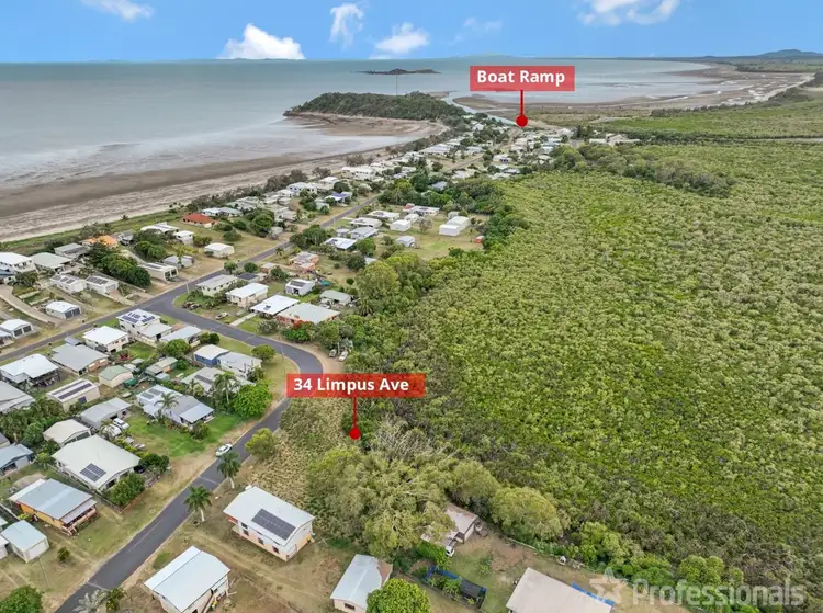 34 Limpus Avenue, Keppel Sands QLD 4702