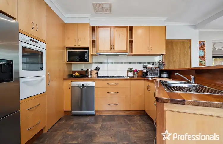 Sixth view of Homely house listing, 3 Kemp Avenue, Mount Evelyn VIC 3796