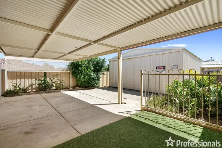 74 Kookaburra Crescent, High Wycombe WA 6057