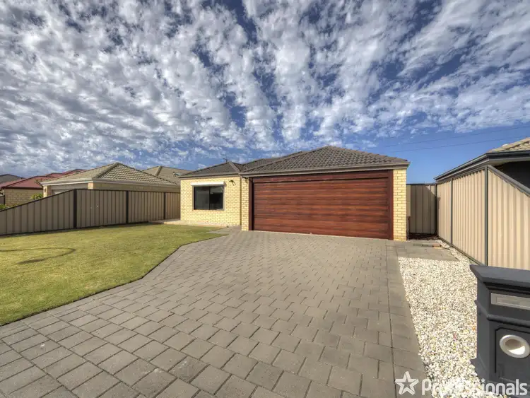 Second view of Homely house listing, 7 Cayenne Street, Wattle Grove WA 6107