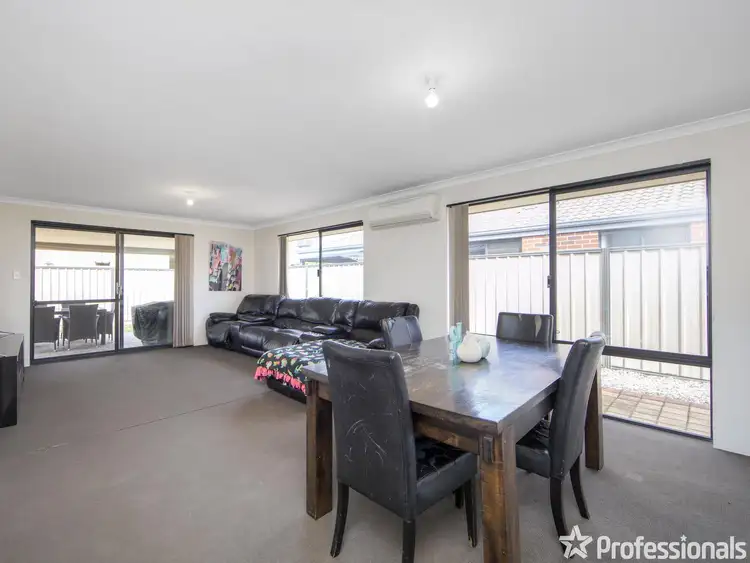 Sixth view of Homely house listing, 7 Cayenne Street, Wattle Grove WA 6107