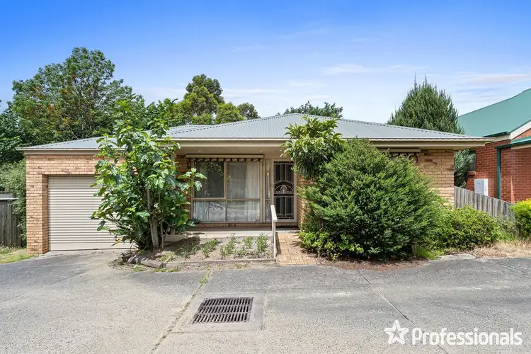 Main view of Homely unit listing, 10 Hilltop Court, Yarra Junction VIC 3797