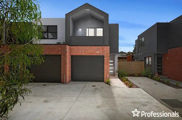 6 Lucinley Close, Kilsyth VIC 3137