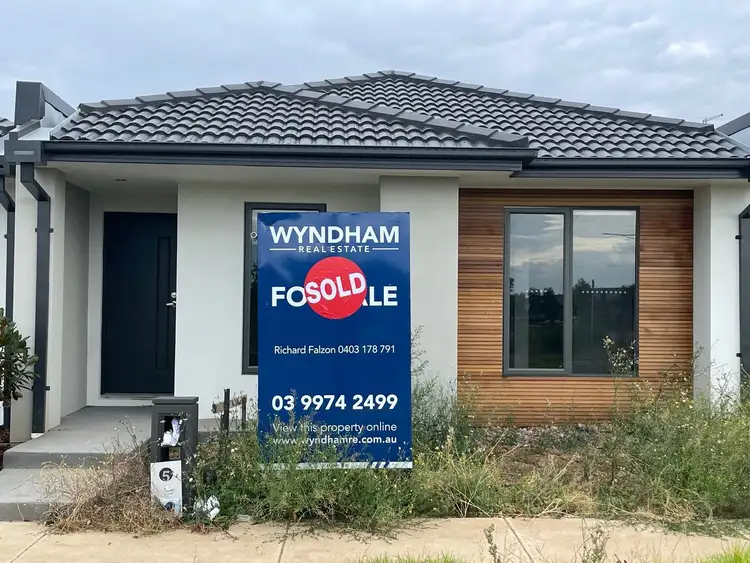 51 Mansfield Drive, Werribee VIC 3030