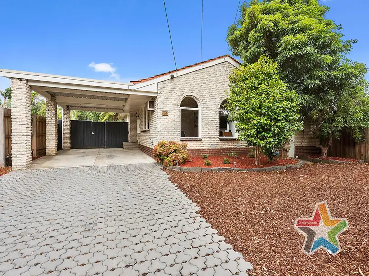 15 Mirang Avenue, Croydon VIC 3136