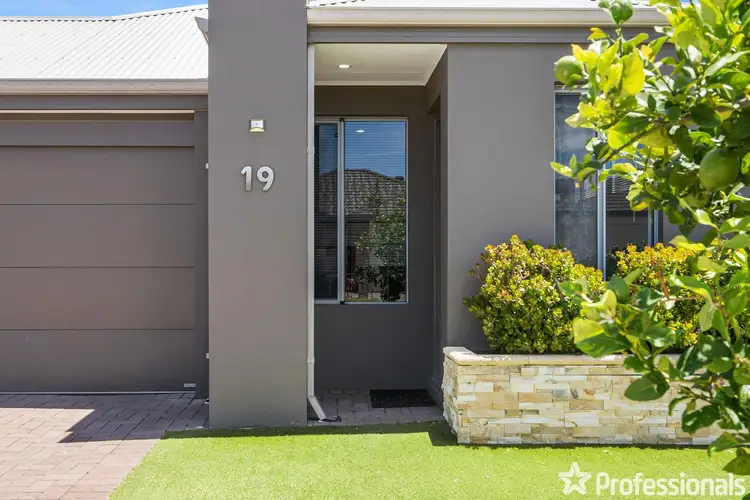 Fifth view of Homely house listing, 19 Kooya Way, Wattle Grove WA 6107