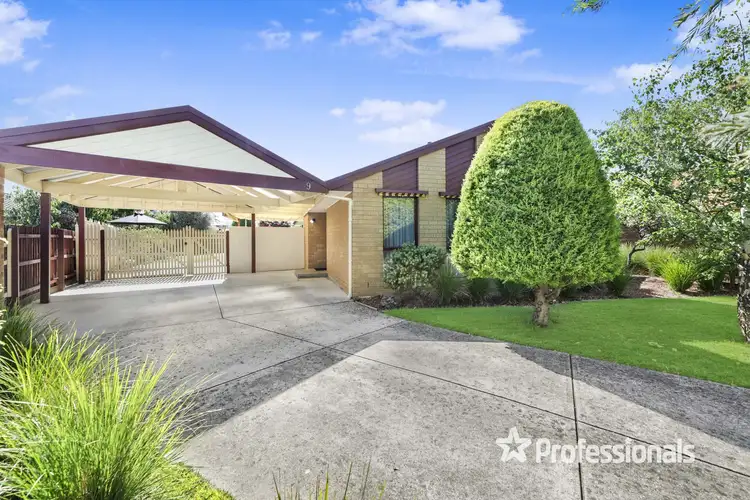 9 Downshire Close, Wantirna South VIC 3152