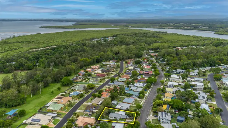 123 Moreton Terrace, Beachmere QLD 4510