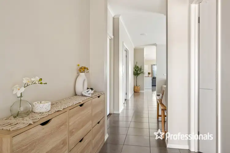 Second view of Homely house listing, 38 Castleton Street, Wodonga VIC 3690